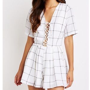 Grid pattern romper 🖤